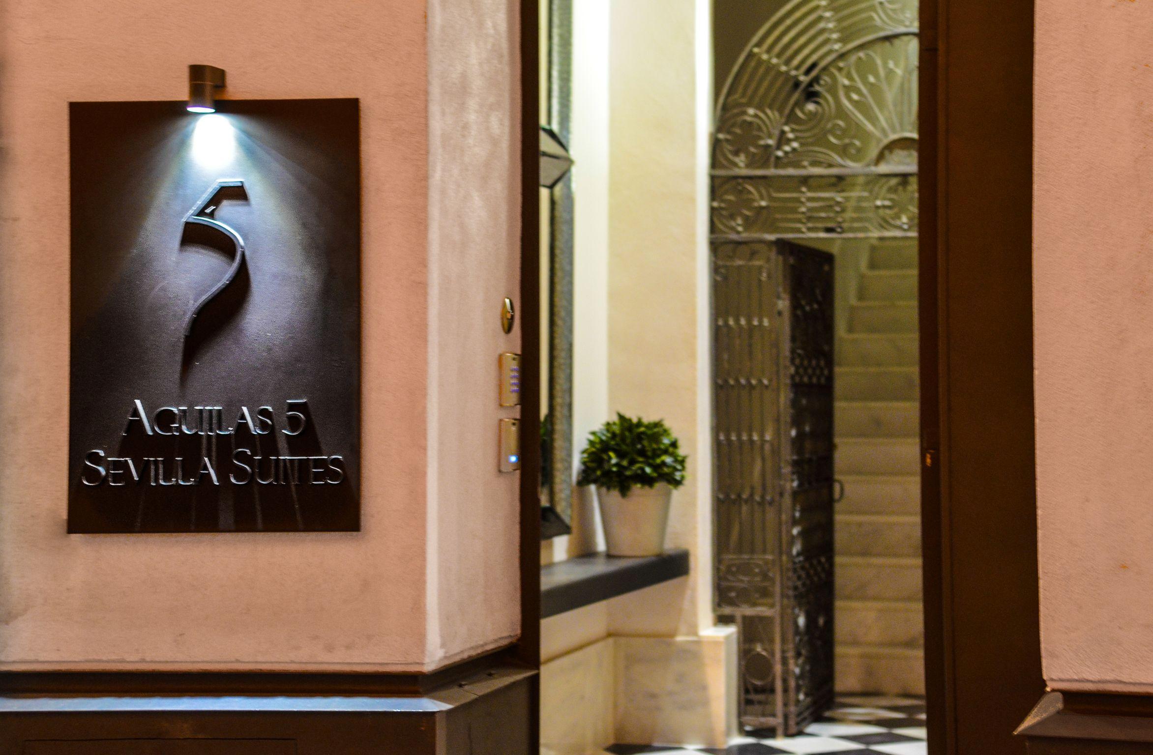 Aguilas5 Sevillasuites Luaran gambar